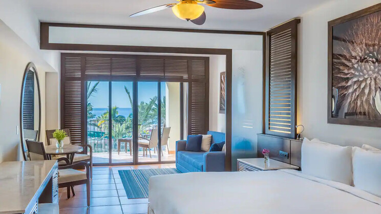 Deluxe Resort View King